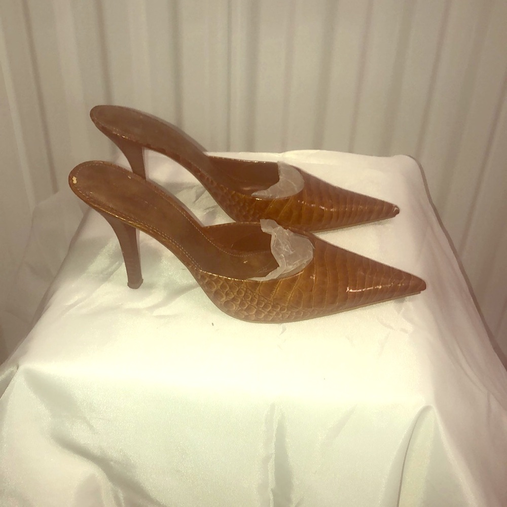 Nine West slides